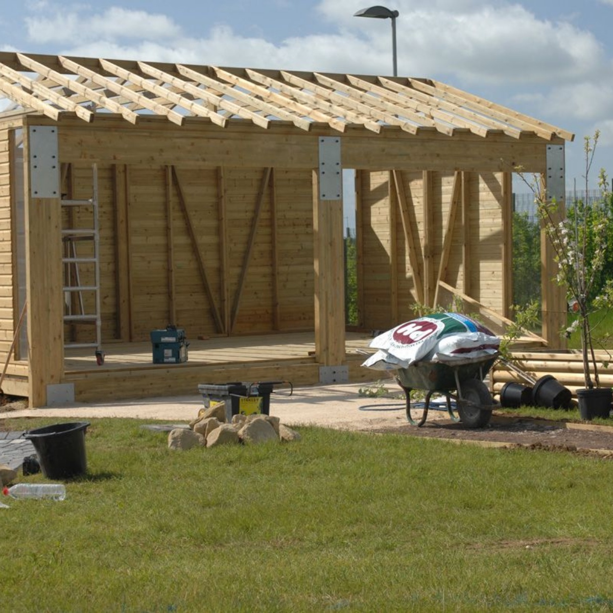 Kings Cliffe Endowed Primary School - FANTASTIC OUTDOOR LEARNING AREA!